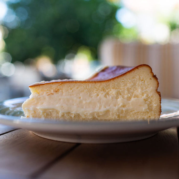 bir dilim cheesecake