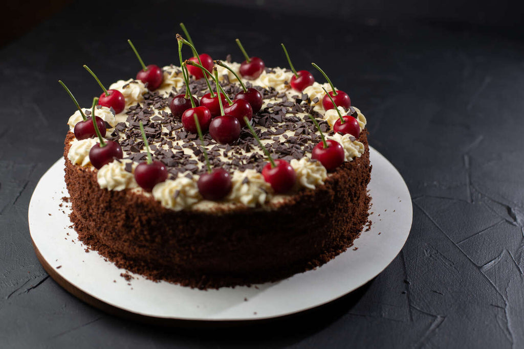 Alman Pastası Tarifi Orijinal: Schwarzwälder Kirschtorte Nasıl Yapılır?