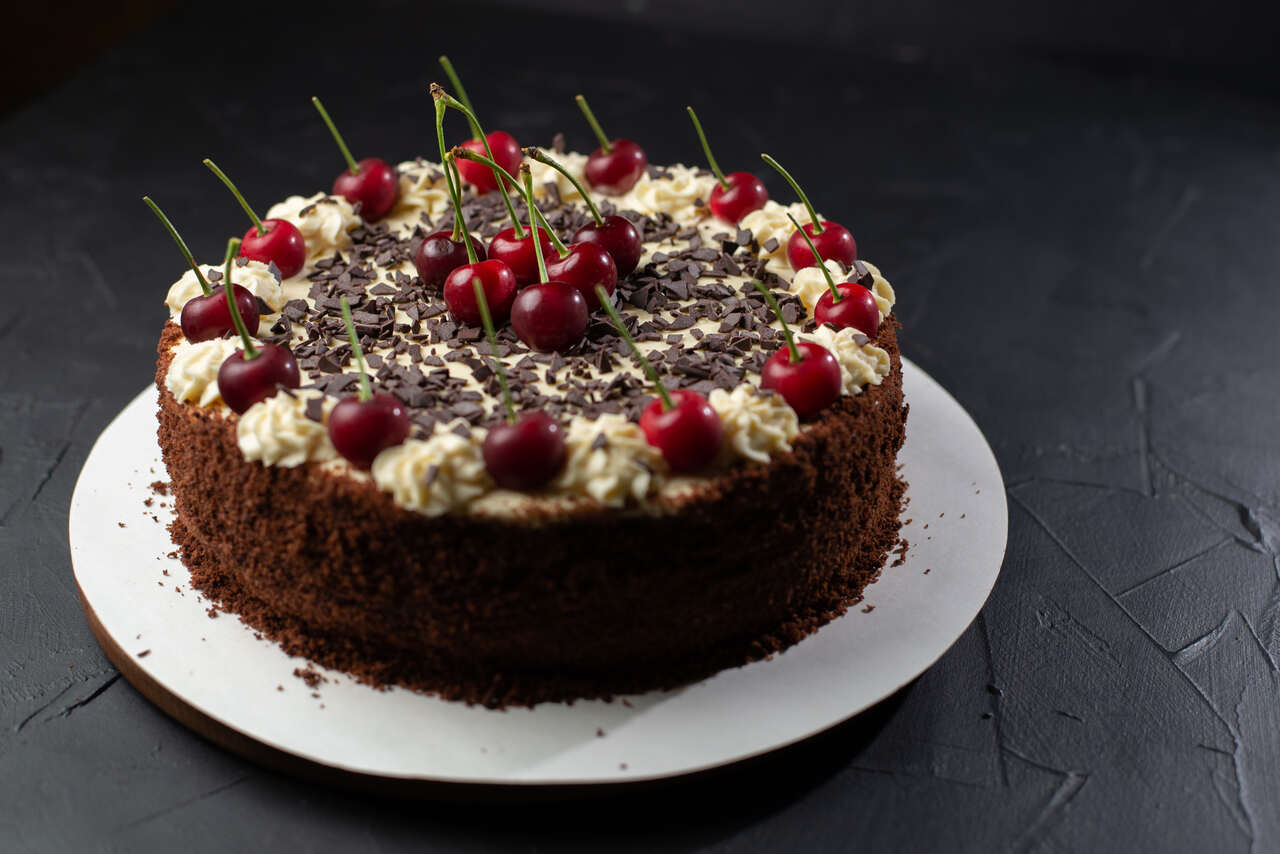 Alman Pastası Tarifi Orijinal: Schwarzwälder Kirschtorte Nasıl Yapılır?