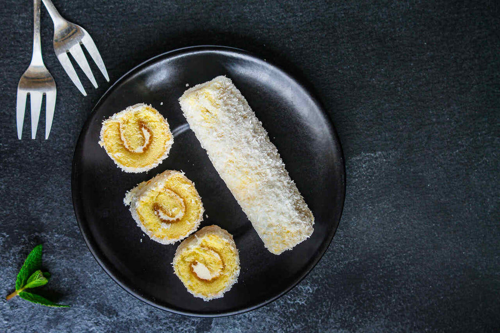 Muzlu Rulo Pasta Nasıl Yapılır? Kırılmayan Pandispanya ile Pastane Usulü Tarif