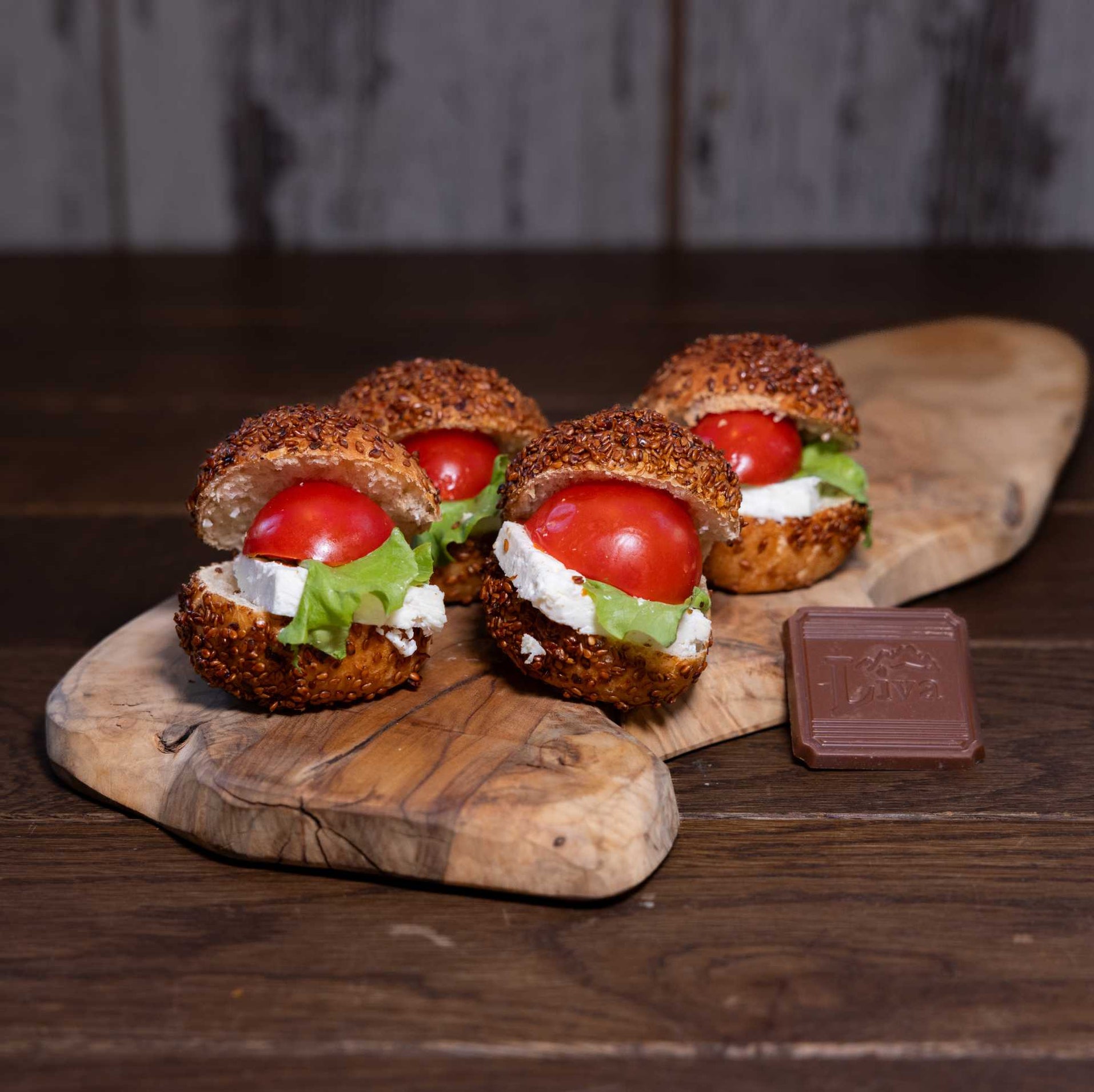 Simit Bull — Liva Pastacılık