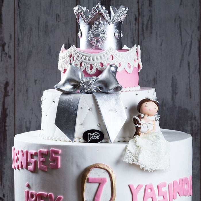 Yaşa Özel Butik Pasta